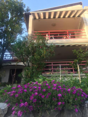 Отель Apartman Cvenkica  Омишаль